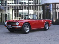 Rot Gebraucht 1976 Triumph TR6 Cabrio | 26.995 €