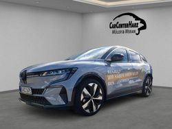 Grau kqj + schwarz gne (metallic) Gebraucht 2024 Renault Mégane IV Limousine | 38.990 €