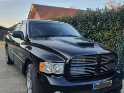 Schwarz Gebraucht 2005 Dodge Viper SUV | 31.111 €