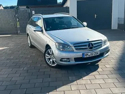 Silber Gebraucht 2007 Mercedes C220 Avantgarde Kombi | 4.500 €