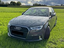 Grau Gebraucht 2019 Audi A3 Kombi | 14.900 € (Superpreis)