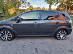 Grau Gebraucht 2009 Toyota Corolla Verso Van / Kleinbus | 2.000 € (Superpreis)