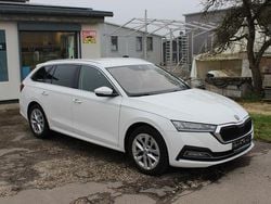 Weiß Gebraucht 2020 Skoda Octavia First Edition Kombi | 17.290 € (Guter Preis)