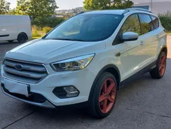 Weiß Gebraucht 2019 Ford Kuga Titanium SUV | 19.900 € (Superpreis)