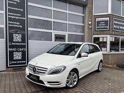 Calcitweiss/zirrusweiss Gebraucht 2011 Mercedes 180 Limousine | 9.987 € (Teuer)
