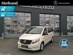 Grau Gebraucht 2023 Mercedes Vito Van / Kleinbus | 48.671 €