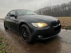 Schwarz Gebraucht 2009 BMW 325 Sport Line Coupé | 8.499 € (Fairer Preis)