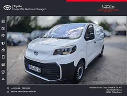 Ice white Gebraucht 2024 Toyota Proace Van | 34.500 € (Teuer)