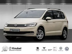 Hellelfenbein Neu 2025 VW Touran Trendline Van / Kleinbus | 44.595 € (Etwas zu teuer)