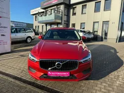 Rot Gebraucht 2019 Volvo XC60 Momentum SUV | 25.990 € (Guter Preis)