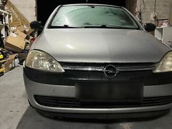 Silber Gebraucht 2003 Opel Corsa Kleinwagen | 650 € (Fairer Preis)