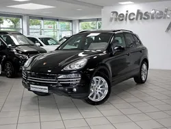 Tiefschwarz (metallic) Gebraucht 2014 Porsche Cayenne SUV | 31.900 € (Fairer Preis)