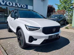 Weiß Gebraucht 2025 Volvo XC40 Ultra SUV | 42.900 € (Etwas zu teuer)