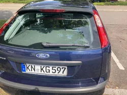 Blau Gebraucht 2005 Ford Focus Trend Limousine | 2.600 € (Guter Preis)