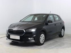 Schwarzmagic perleffekt Gebraucht 2024 Skoda Fabia Selection Limousine | 15.590 € (Fairer Preis)