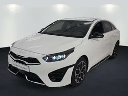 Deluxeweiss met. Gebraucht 2024 Kia ProCeed GT-Line Kleinwagen | 30.990 € (Fairer Preis)