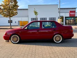 Rot Gebraucht 1996 VW Vento Limousine | 6.999 €