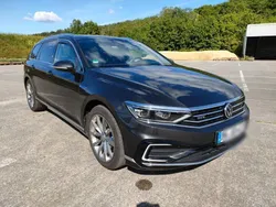 Grau Gebraucht 2021 VW Passat GTE Kombi | 19.850 € (Fairer Preis)