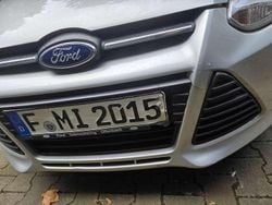 Grau Gebraucht 2014 Ford Focus Titanium Limousine | 3.999 € (Superpreis)