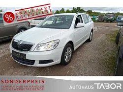 Bila candy/candyweiss Gebraucht 2011 Skoda Octavia Kombi | 3.985 € (Guter Preis)