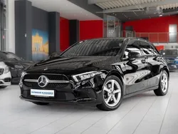 Nachtschwarz unilack Gebraucht 2019 Mercedes A220 Kleinwagen | 24.980 € (Guter Preis)