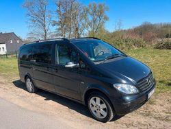 Schwarz Gebraucht 2006 Mercedes Viano Van / Kleinbus | 9.000 €