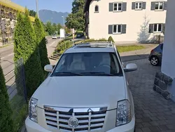 Weiß Gebraucht 2008 Cadillac Escalade SUV | 17.400 €