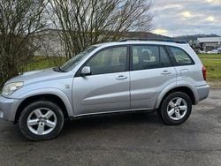 Gebraucht 2005 Toyota RAV4 SUV | 2.650 € (Guter Preis)