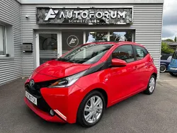 Rot Gebraucht 2015 Toyota Aygo X-wave Kleinwagen | 10.790 € (Fairer Preis)
