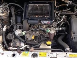 Grau Gebraucht 2005 Toyota Yaris Kleinwagen | 1.600 € (Fairer Preis)