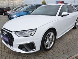 Weiß Gebraucht 2023 Audi A4 S-Line Kombi | 32.880 € (Guter Preis)
