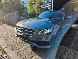 Grau Gebraucht 2019 Mercedes E220 Avantgarde Limousine | 23.500 € (Fairer Preis)