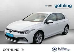 Weiß Gebraucht 2024 VW Golf VIII Life Limousine | 21.280 € (Superpreis)