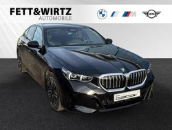 Saphirschwarz metallic Gebraucht 2025 BMW 520 M Sport Limousine | 53.500 € (Fairer Preis)