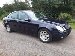 Blau Gebraucht 2004 Mercedes E200 Limousine | 4.950 € (Fairer Preis)