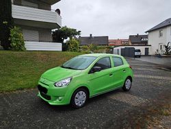Grün Gebraucht 2014 Mitsubishi Space Star Diamant Edition Kleinwagen | 2.850 € (Guter Preis)
