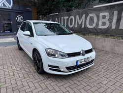 Weiß Gebraucht 2015 VW Golf VII LOUNGE Limousine | 12.990 € (Superpreis)