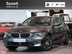 Mineralgrau Gebraucht 2021 BMW 320 Advantage Limousine | 28.500 € (Guter Preis)
