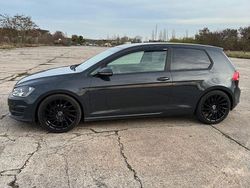 Grau Gebraucht 2015 VW Golf VII Comfortline Limousine | 7.500 € (Guter Preis)