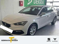 Weiß Gebraucht 2021 Seat Leon Style Kombi | 17.980 € (Guter Preis)