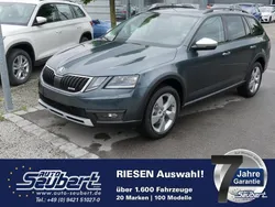 Grau metallic Gebraucht 2019 Skoda Octavia Scout 4x4 Kombi | 30.990 €