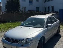 Silber Gebraucht 2006 Ford Mondeo Limousine | 300 € (Guter Preis)
