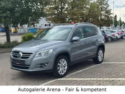 Grau Gebraucht 2009 VW Tiguan Sportline SUV | 11.490 € (Etwas zu teuer)