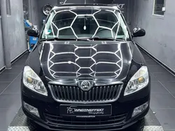 Schwarz Gebraucht 2014 Skoda Fabia Ambition Limousine | 2.900 € (Guter Preis)