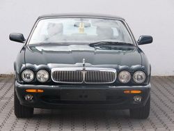 Grün Gebraucht 2001 Jaguar XJ Sovereign Limousine | 32.999 €