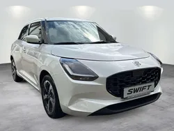 Pure white pearl metallic Neu 2025 Suzuki Swift Comfort+ Kleinwagen | 20.990 €