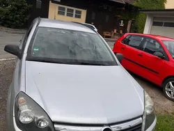 Grau Gebraucht 2004 Opel Astra Kombi | 1.100 € (Fairer Preis)