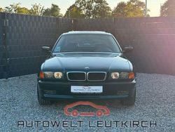 Grün Gebraucht 1996 BMW 735 Limousine | 4.980 €