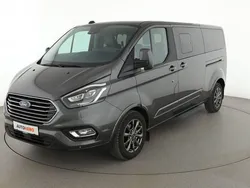 Grau Gebraucht 2022 Ford Tourneo Custom Titanium Van / Kleinbus | 39.390 € (Fairer Preis)
