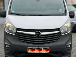 Weiß Gebraucht 2018 Opel Vivaro Van | 12.600 € (Fairer Preis)